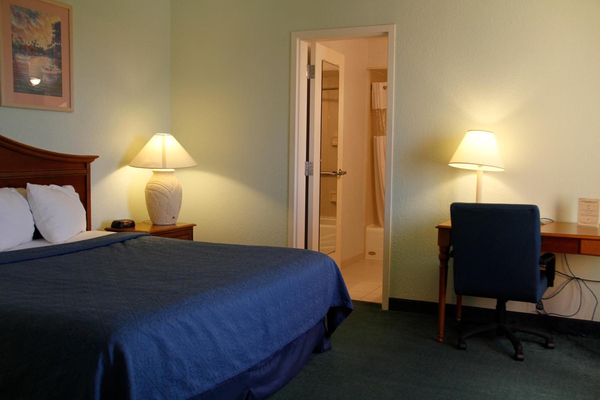 Cocoa Beach Suites Hotel Екстериор снимка