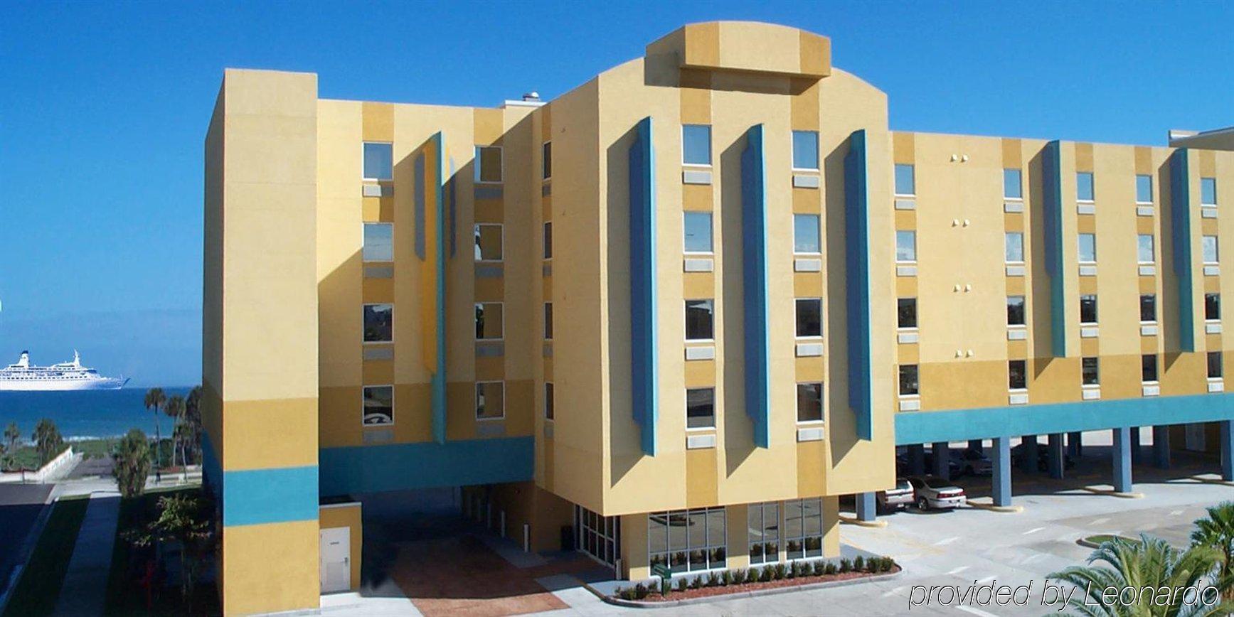 Cocoa Beach Suites Hotel Екстериор снимка